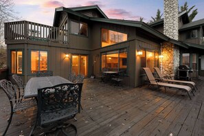 Outdoor dining - Wake & Lake • Lakefront • Spa • Pool table (Big Bear Lake)