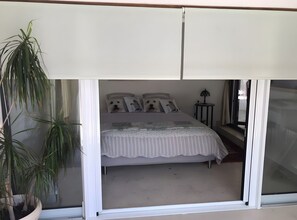 Room - Guest Room in Louvigny with Wi-Fi, Garden, and Breakfast Included (Louvigny)