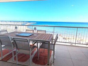 Outdoor dining - Prestigious Sea View, First Line *Terrace *Air Cond (Palavas-les-Flots)