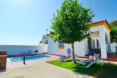 Chalet Chaparrillo Conil Rentals mit privatem Pool, WLAN und Klimaanlage