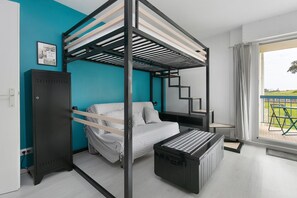 TV - Studio Emma – Sea View with Terrace (Le Croisic)