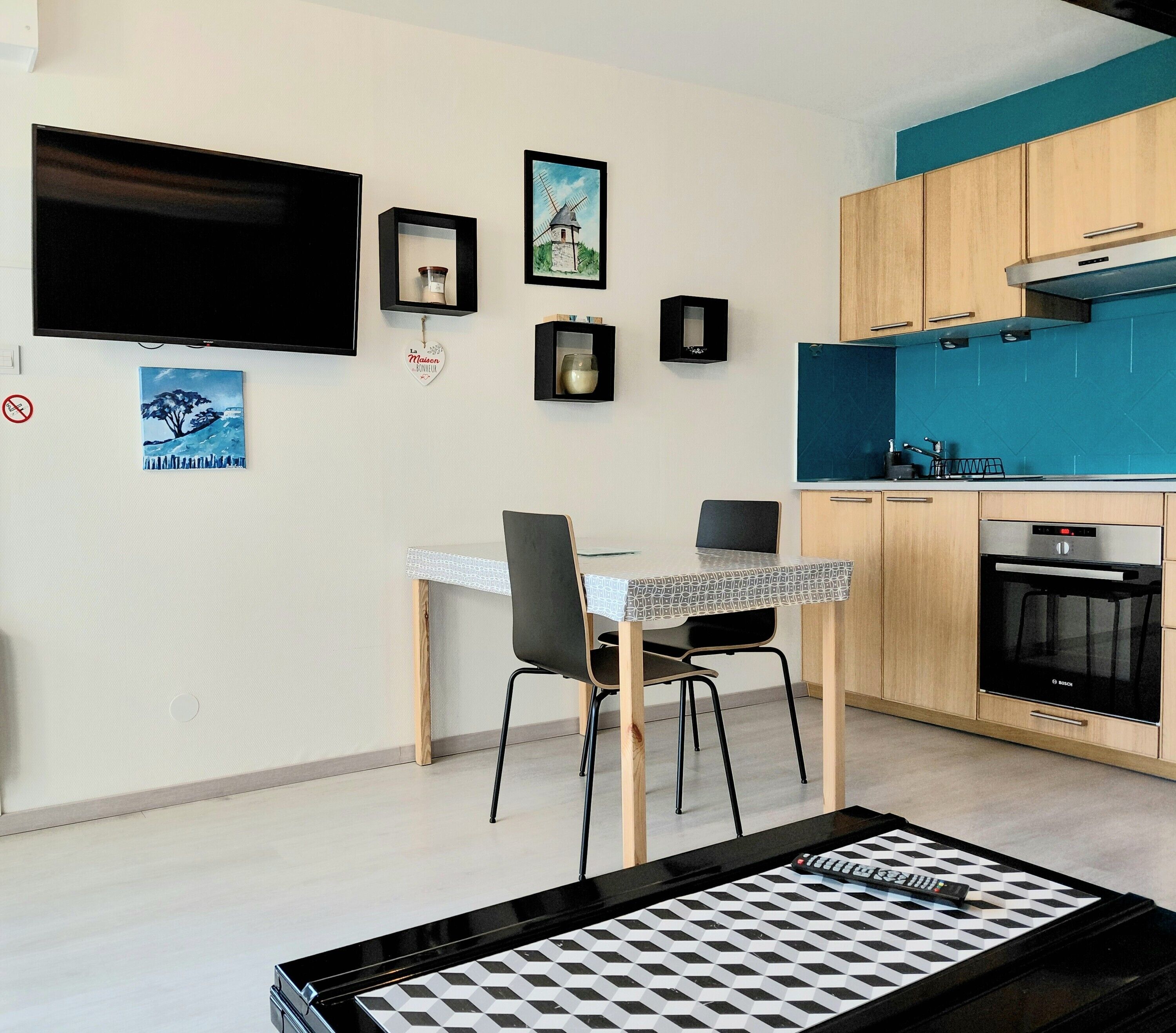 雪櫃、微波爐、焗爐、爐具