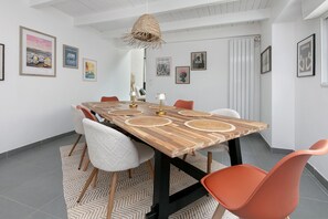 Dining - Maison & Happiness in the Heart of the Salt Marshes (Batz-sur-Mer)