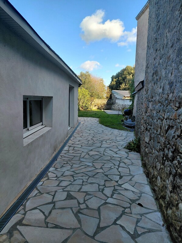 Property grounds - Maison & Happiness in the Heart of the Salt Marshes (Batz-sur-Mer)