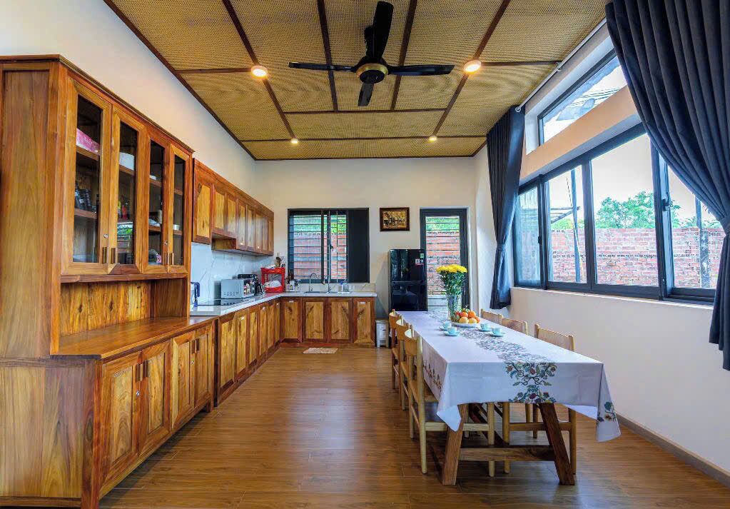 Basic Villa, 3 Bedrooms, Garden View | Private kitchen | Fridge, microwave, oven, stovetop