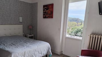 Free WiFi, wheelchair access