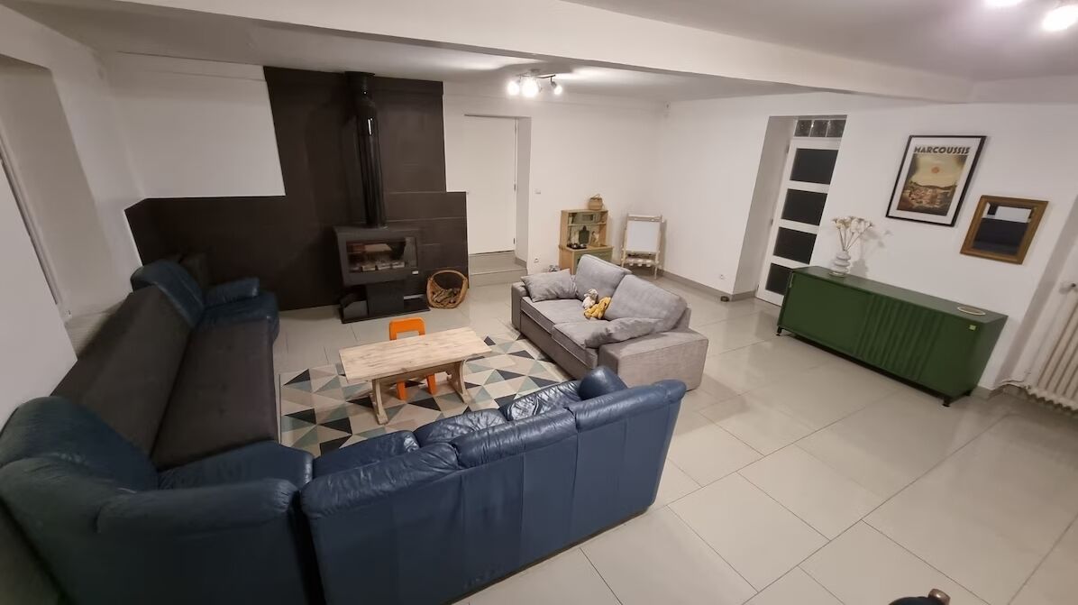 บ้านดีลักซ์, วิวสระว่ายน้ำ | บริเวณนั่งเล่น