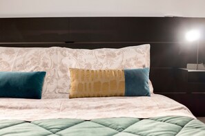 1 bedroom, iron/ironing board, WiFi, bed sheets - Magic & Light in the Heart of Sanremo (Sanremo)