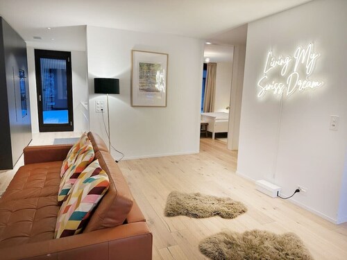 Mountain View Luxury Apt at Interlaken West • AC • BBQ by SwissDreamLiving