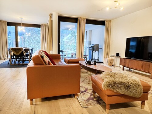 Modern Apartment • Balcony • AC • Interlaken West