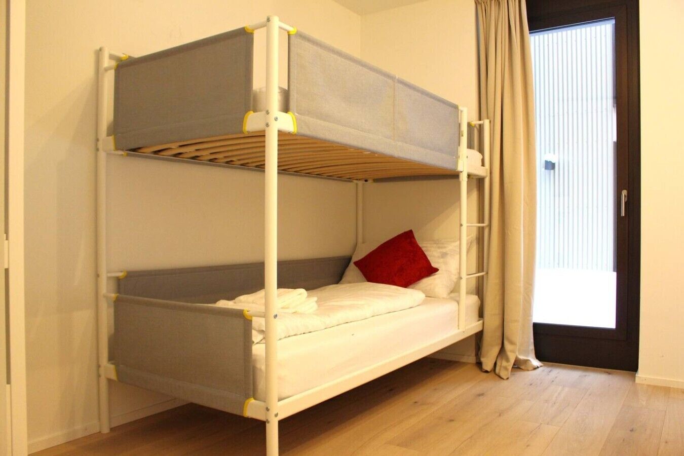 Wifi gratis y ropa de cama
