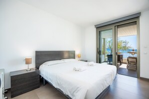 WiFi - Apartment 'Voramar 33A Joana Duplex' with Sea View, Private Terrace and Wi-Fi (Port Pollensa)