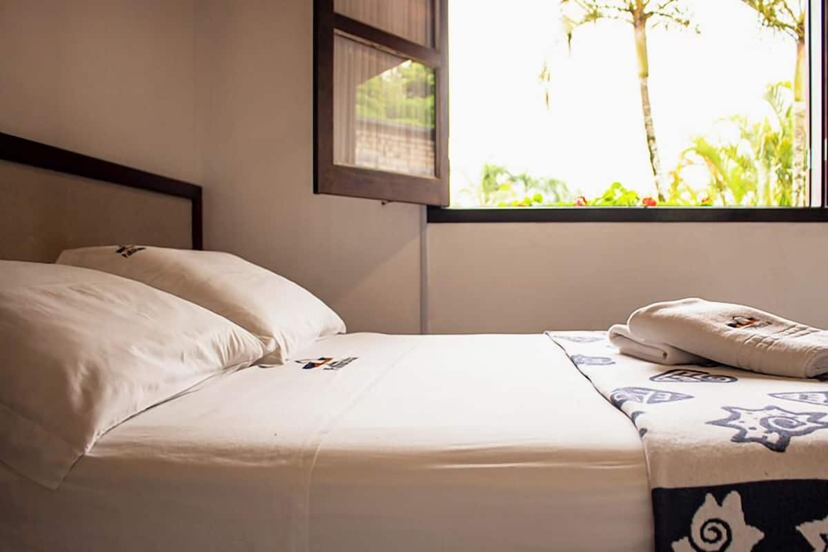 Escritorio y wifi gratis