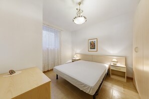 Bügeleisen/Bügelbrett, Bettwäsche