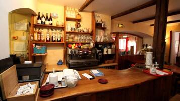 Bar (in der Unterkunft)