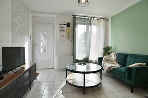 TV - Le Mont Servin - Entre Rennes et St-Malo (Bonnemain)