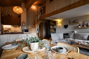TV, fireplace - Lys Martagon - Hermine 2 (Le Grand Bornand)
