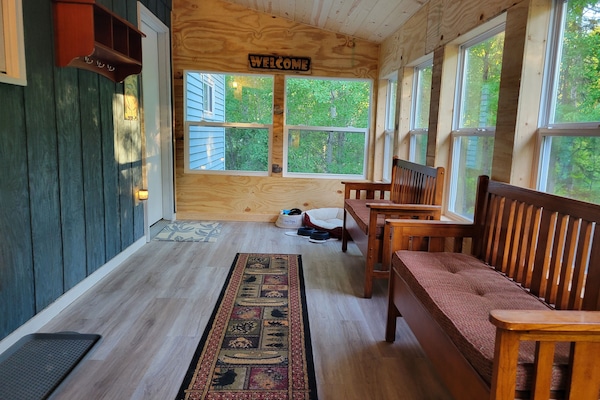 Back of Seasonal Room.