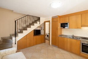 Interior - Apartment 'Baita Damiano By Alpenwhite' with Mountain View, Balcony and Wi-Fi (Livigno)