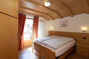 WiFi, bed sheets - Apartment 'Baita Damiano By Alpenwhite' with Mountain View, Balcony and Wi-Fi (Livigno)