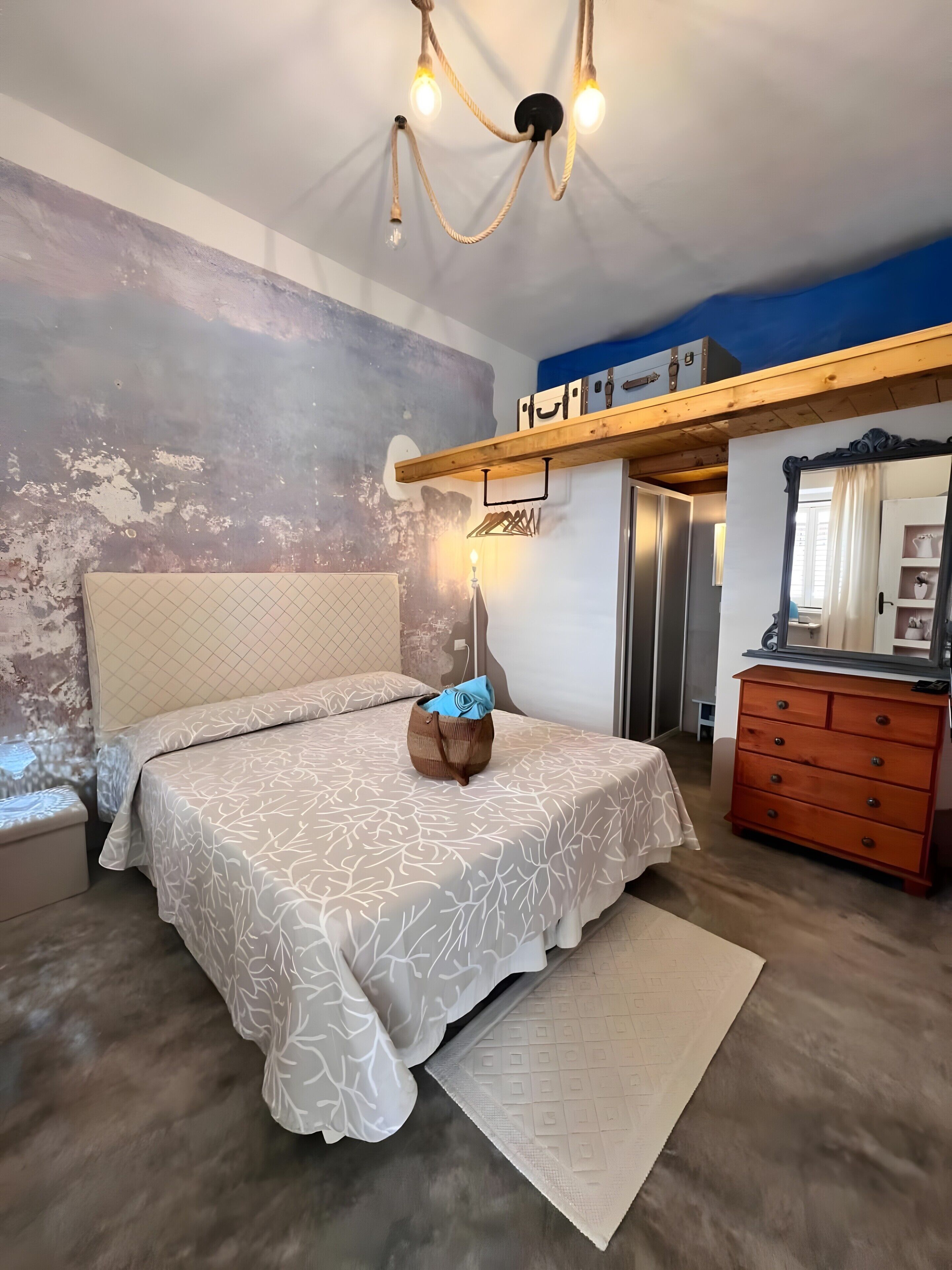 Bügeleisen/Bügelbrett, WLAN, Bettwäsche