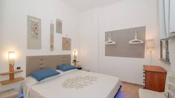 Fer et planche Ă repasser, Wi-Fi, draps fournis