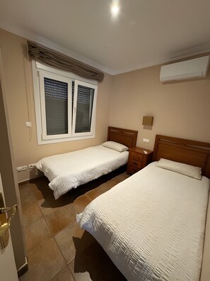 Room - Apartment 'Met Oliva' in Oliva Near the Beach and Equestrian Center (OLIVA)