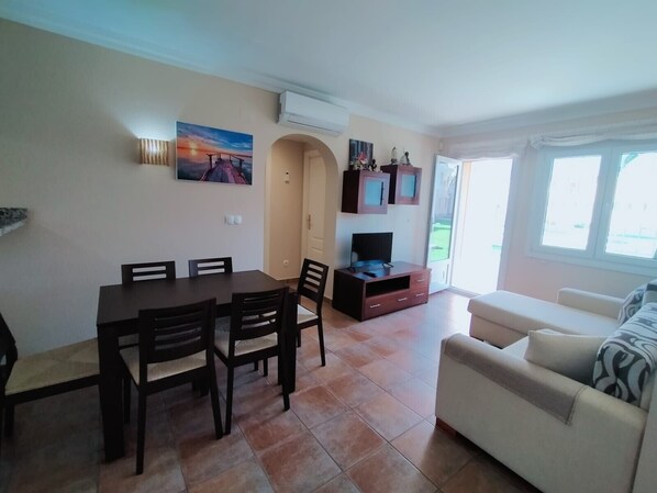 Living area - Apartment 'Met Oliva' in Oliva Near the Beach and Equestrian Center (OLIVA)