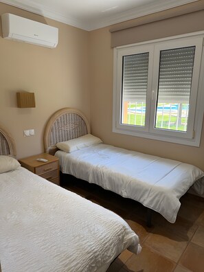 Room - Apartment 'Met Oliva' in Oliva Near the Beach and Equestrian Center (OLIVA)