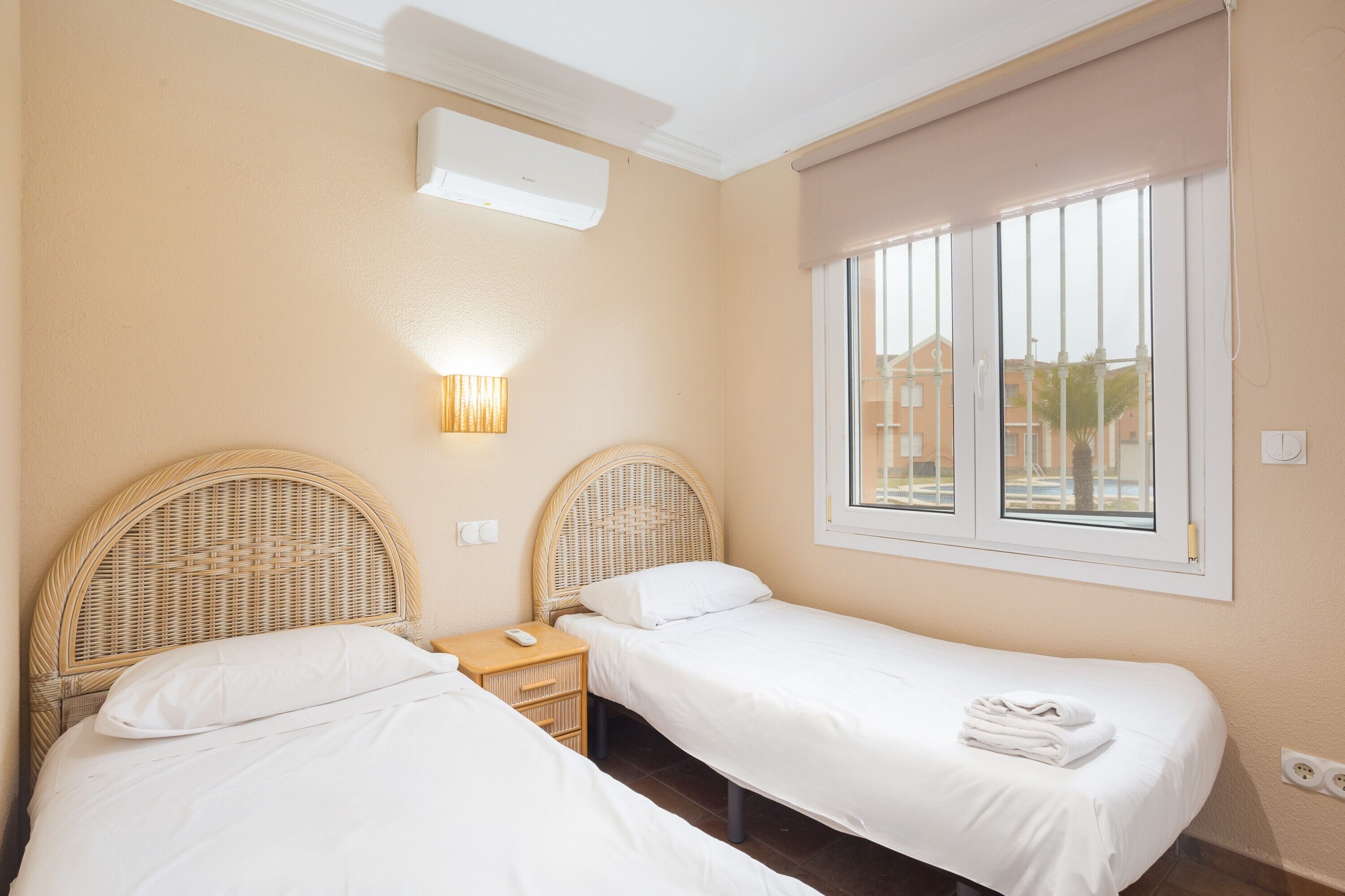 Fer et planche à repasser, Wi-Fi