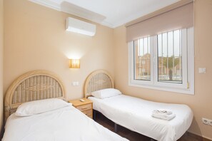 Bügeleisen/Bügelbrett, WLAN