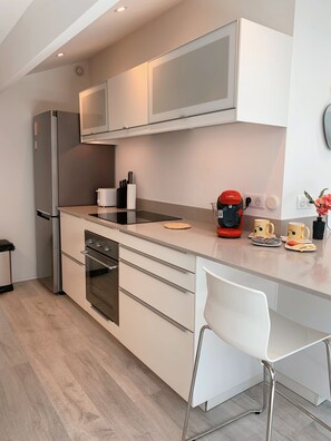Private kitchen - APPT center CANNES croisette 150m from the beaches and 400m from the Palais des Festivals (Cannes)