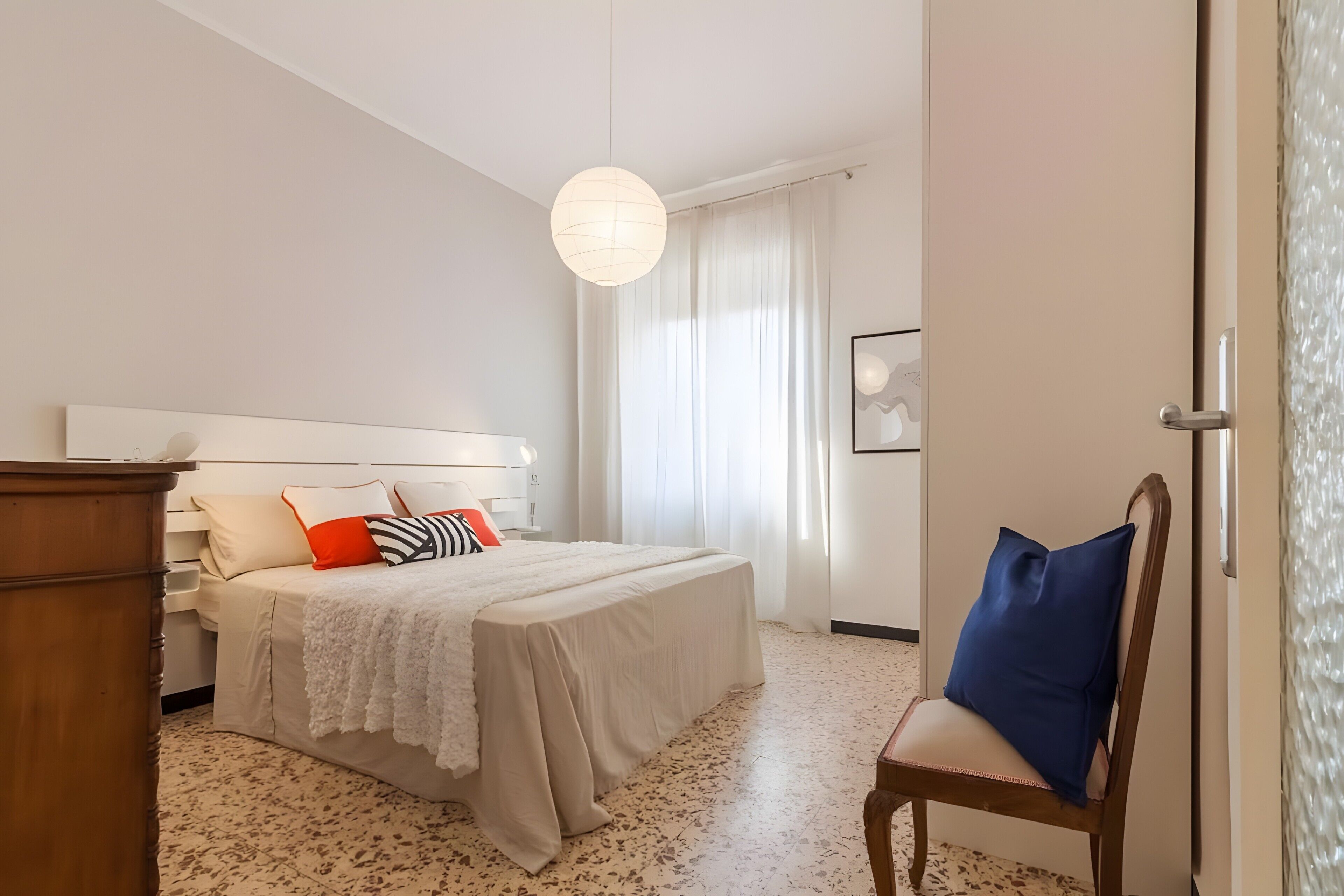 1 camera, ferro/asse da stiro, Wi-Fi, lenzuola