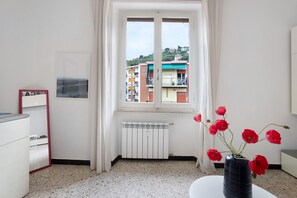 Interior - Lerici - Casa Mì Apartment with Elevator, Balcony and Wi-Fi (Lerici)