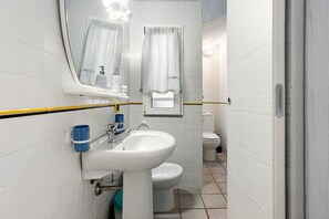 Unclassified image, 3 of 3, button