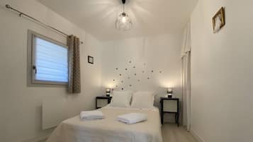 Iron/ironing board, WiFi