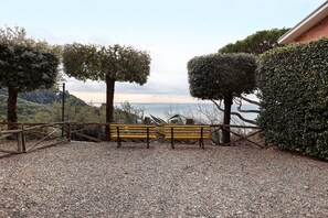 Property grounds - Apartment 'Alveare sul Blue' in Lerici, Perfect for 3 Guests (Lerici)