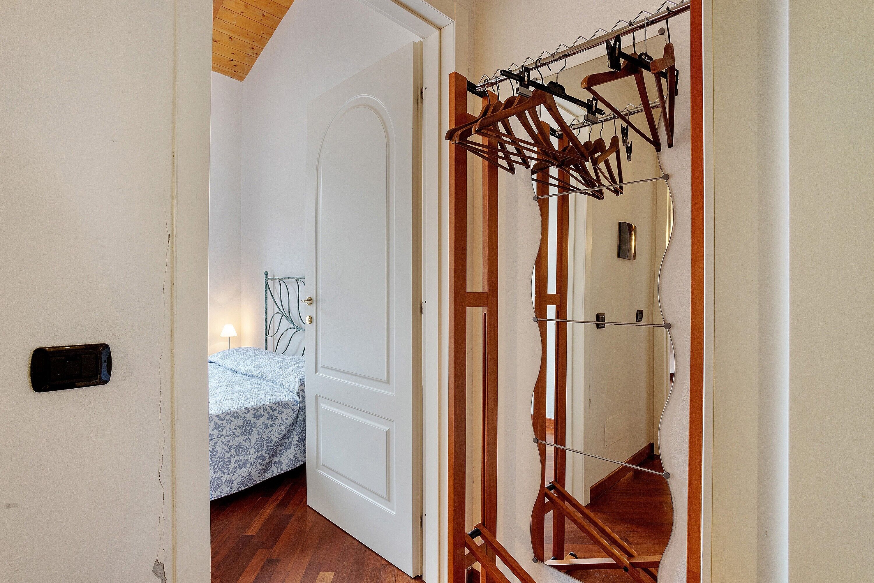 Bügeleisen/Bügelbrett, WLAN, Bettwäsche