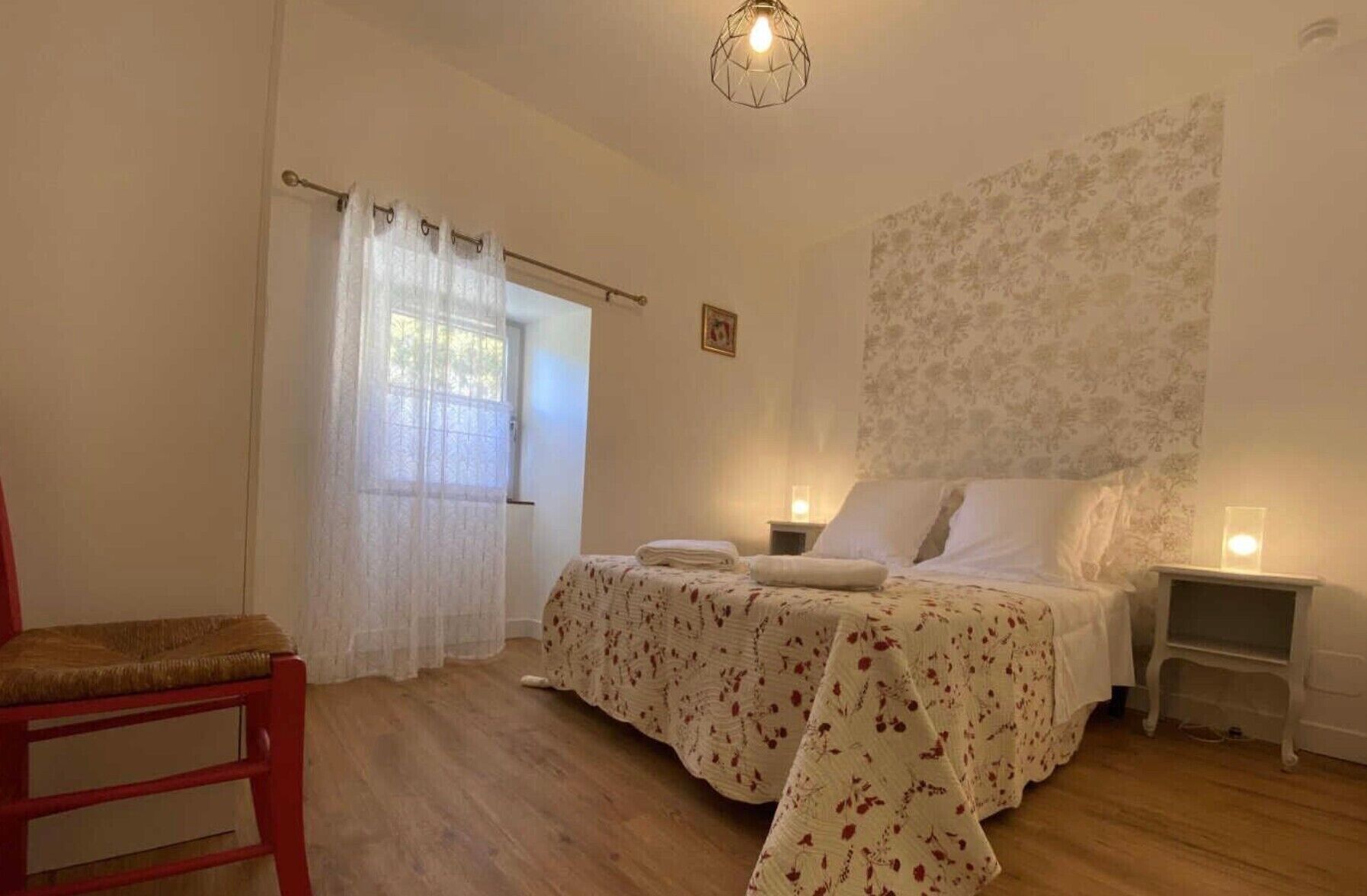 Iron/ironing board, WiFi