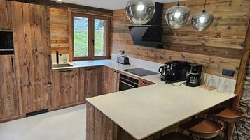 Microwave, oven, dishwasher, toaster