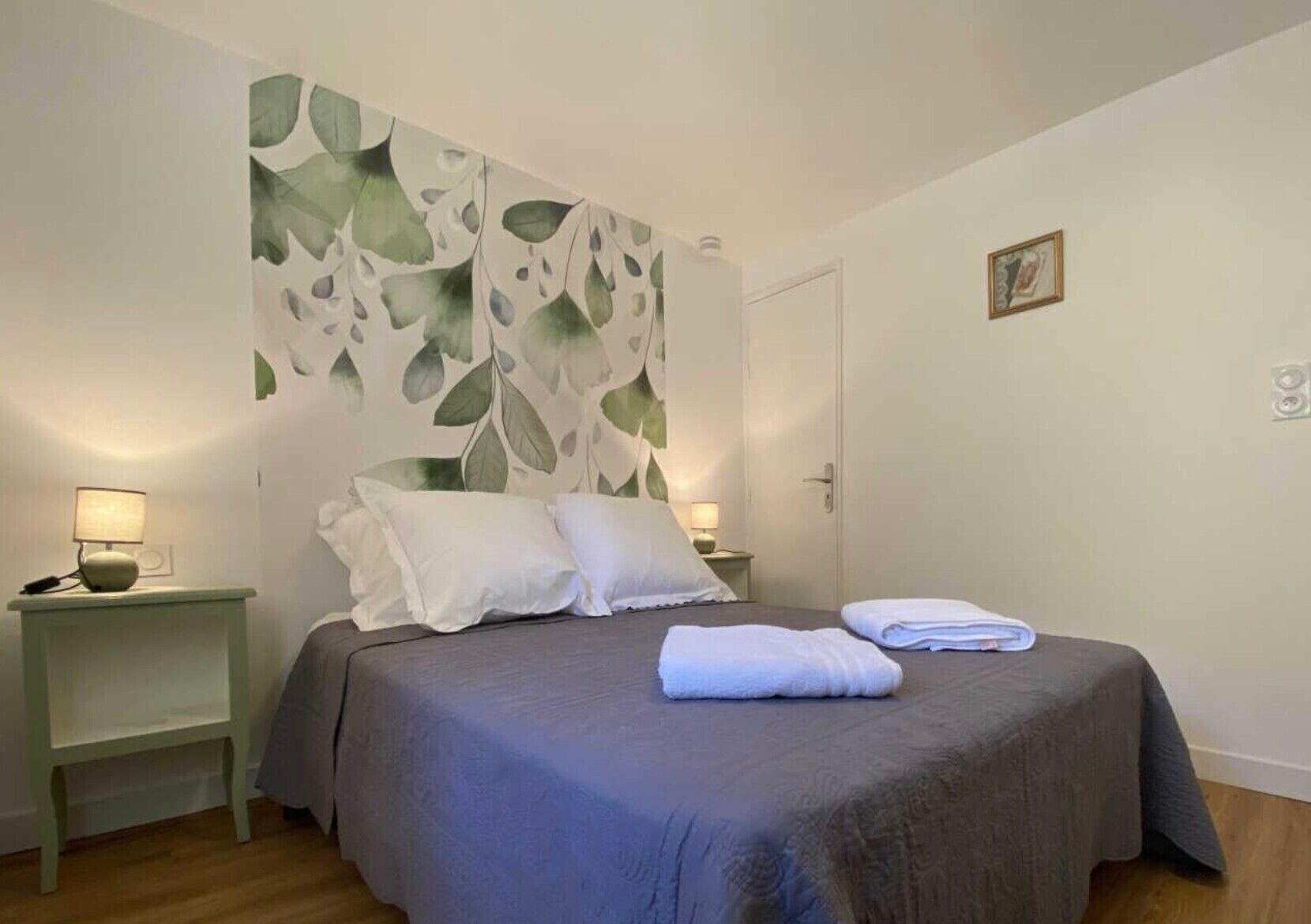 Iron/ironing board, WiFi