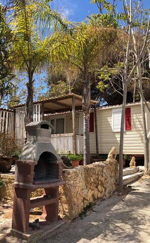 Terrace/patio - Mobile Home 'Casa Mobile 12' with Shared Garden and Wi-Fi (Triscina)