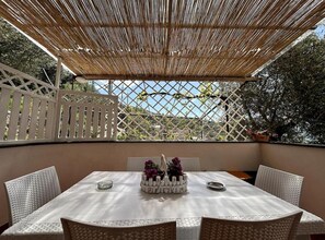 Outdoor dining - From Pupa SeaView Apartment (Vico Equense)