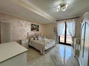 Bügeleisen/Bügelbrett, WLAN, Bettwäsche