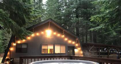 Serene 1-bedroom cabin in charming Ashford perfect for getaway