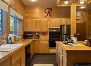 Mikrobølgeovn, ovn, kogeplade, opvaskemaskine