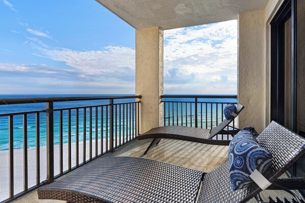 Property grounds - 🌊☮️A Peace of Paradise | Two Primary Suites | Luxury Navarre Towers 1104🌊 (Navarre)