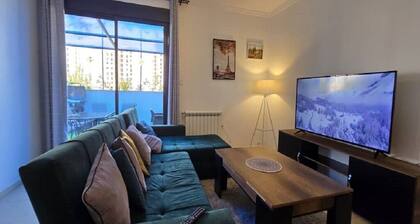 Espace, Confort & Grande Terrasse â Votre Havre de Paix Ă Hasnaoui