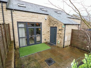 Terrace/patio - Loco Lodge (Keighley)