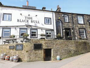Exterior - Loco Lodge (Keighley)